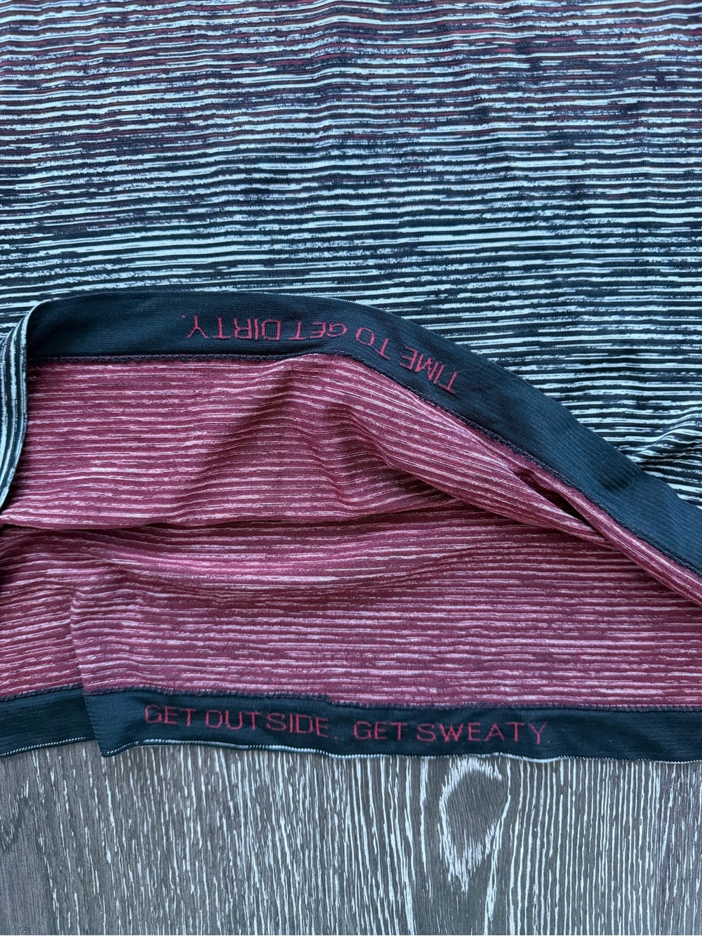 lululemon athletica Men's Ombre Stripe Polo - Red & Black - Picture 4 of 5